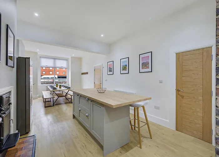 Lund House * ألفرستون